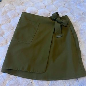 Topshop Army Green Mini Skirt (Size 6)